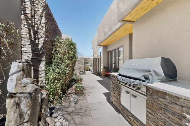 6236 Ghost Flower Trail NE, Albuquerque, NM 87111