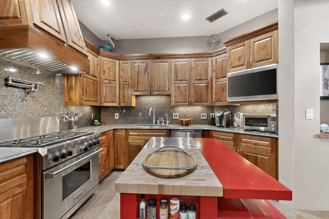 6236 Ghost Flower Trail NE, Albuquerque, NM 87111