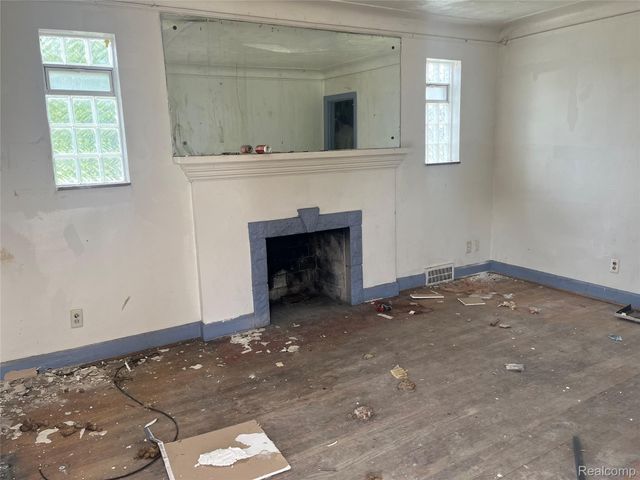 9803 Nottingham Road, Detroit, MI 48224