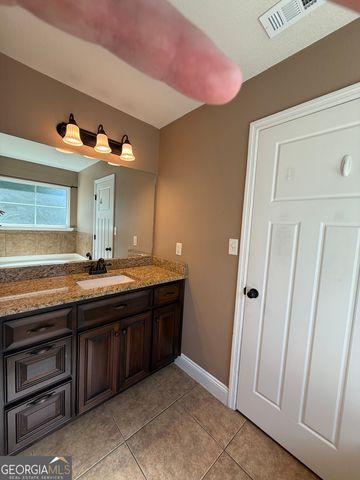 4878 Stonewall Circle, Valdosta, GA 31605