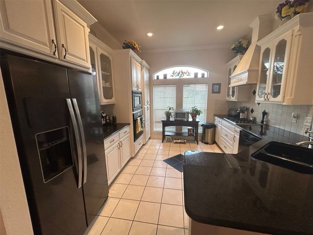 906 Van Winkle Circle, Athens, TX 75751