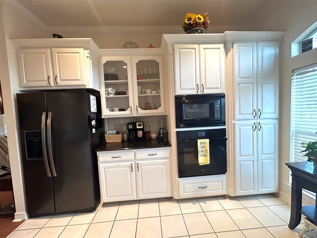 906 Van Winkle Circle, Athens, TX 75751