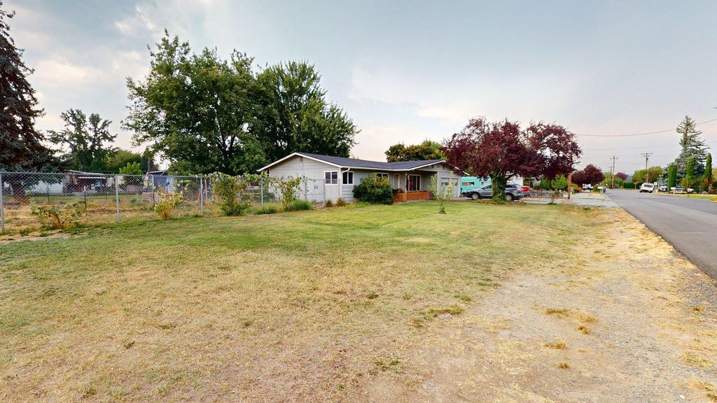1634 Medart Lane, Grants Pass, OR 97527