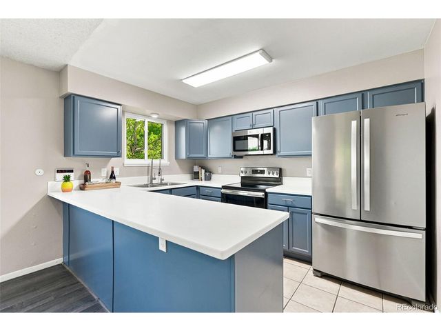 541 W Crestline Cir 10B1, Littleton, CO 80120