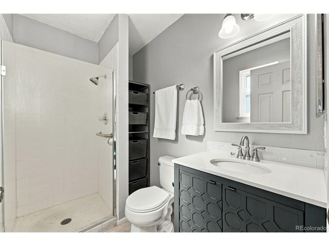 541 W Crestline Cir 10B1, Littleton, CO 80120