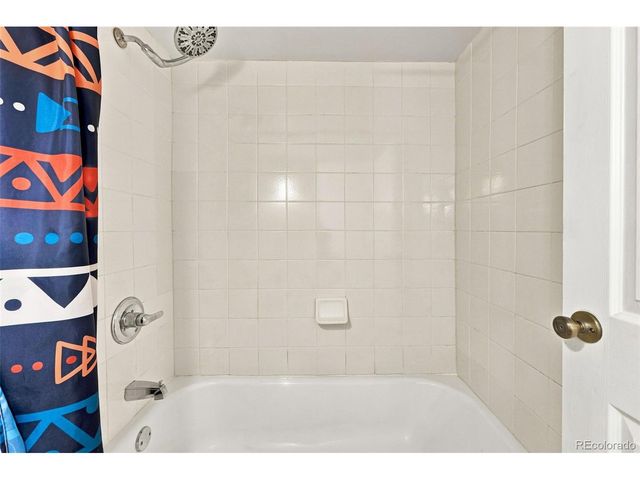 541 W Crestline Cir 10B1, Littleton, CO 80120