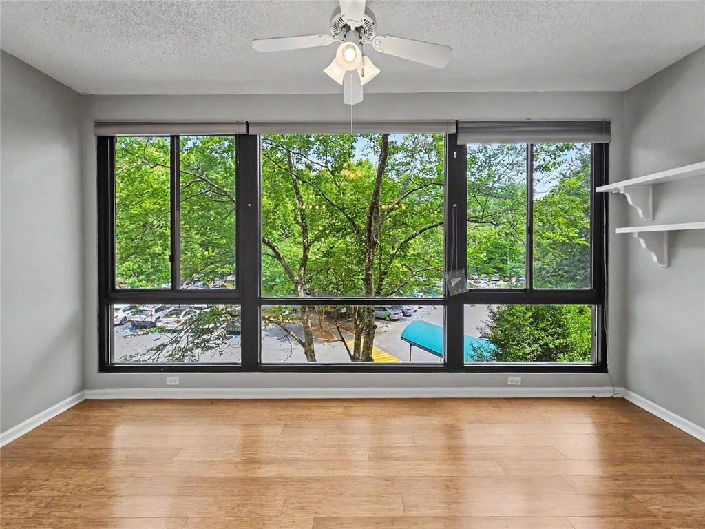 Image 21 of property listing at 1800 Clairmont Lake A314, Decatur, GA 30033