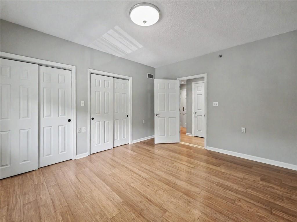 Image 26 of property listing at 1800 Clairmont Lake A314, Decatur, GA 30033