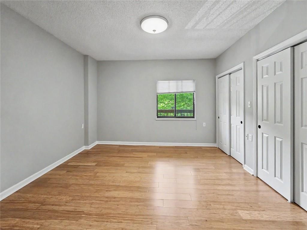 Image 27 of property listing at 1800 Clairmont Lake A314, Decatur, GA 30033