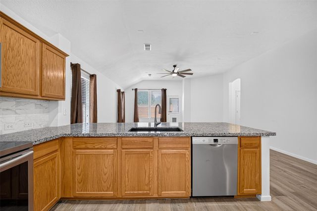 10627 Saratoga Square, Missouri City, TX 77459