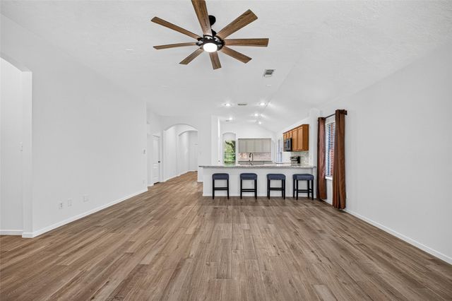 10627 Saratoga Square, Missouri City, TX 77459