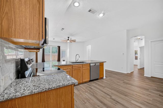 10627 Saratoga Square, Missouri City, TX 77459