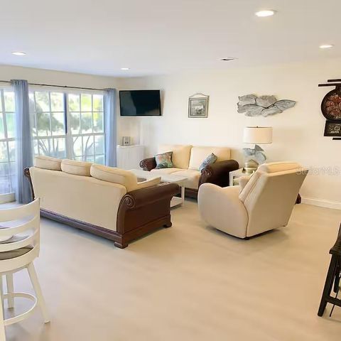 109 ARLINGTON COURT NE, Port Charlotte, FL 33952