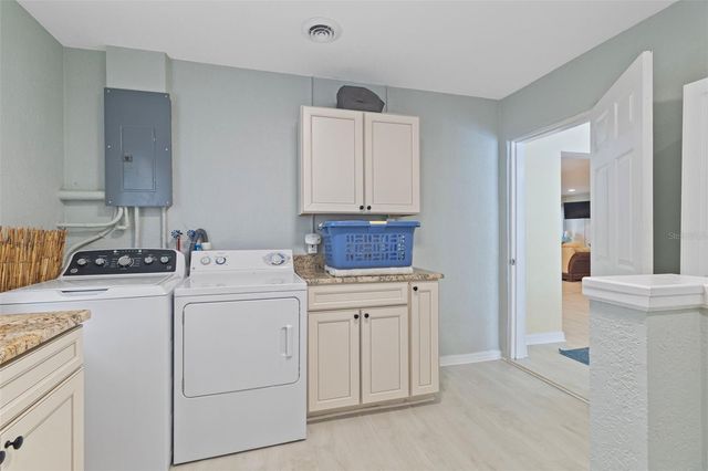 109 ARLINGTON COURT NE, Port Charlotte, FL 33952