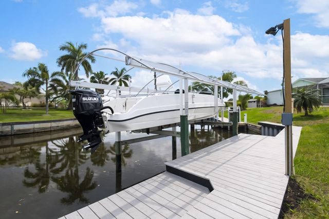 109 ARLINGTON COURT NE, Port Charlotte, FL 33952