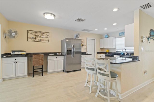 109 ARLINGTON COURT NE, Port Charlotte, FL 33952