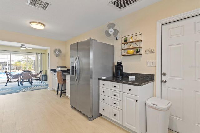 109 ARLINGTON COURT NE, Port Charlotte, FL 33952