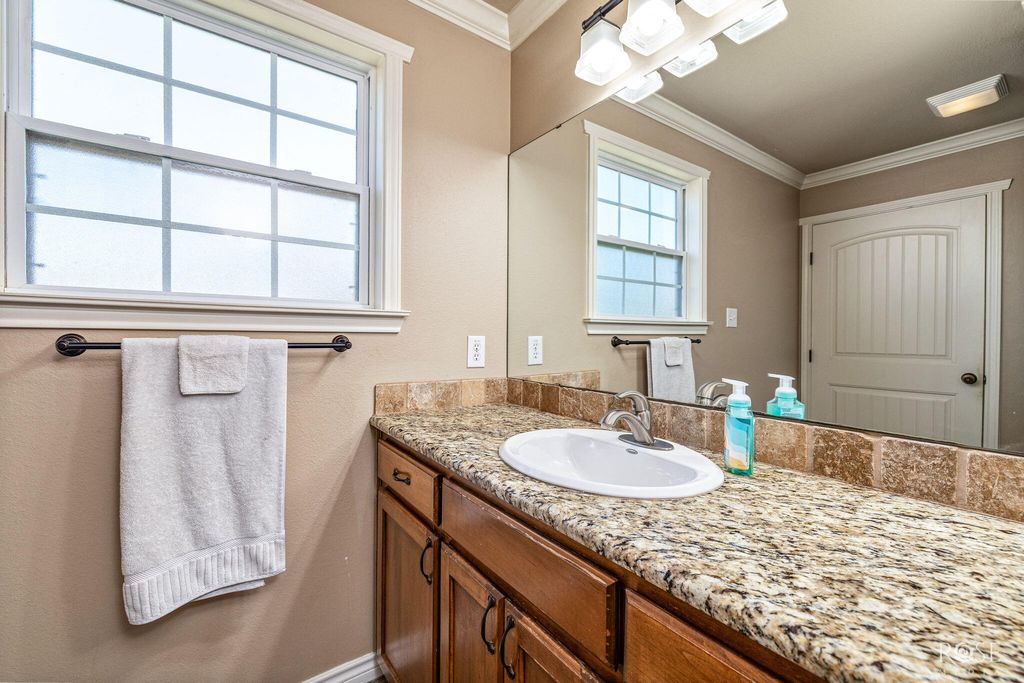 Image 15 of property listing at 5049 Windwood Drive, San Angelo, TX 76904
