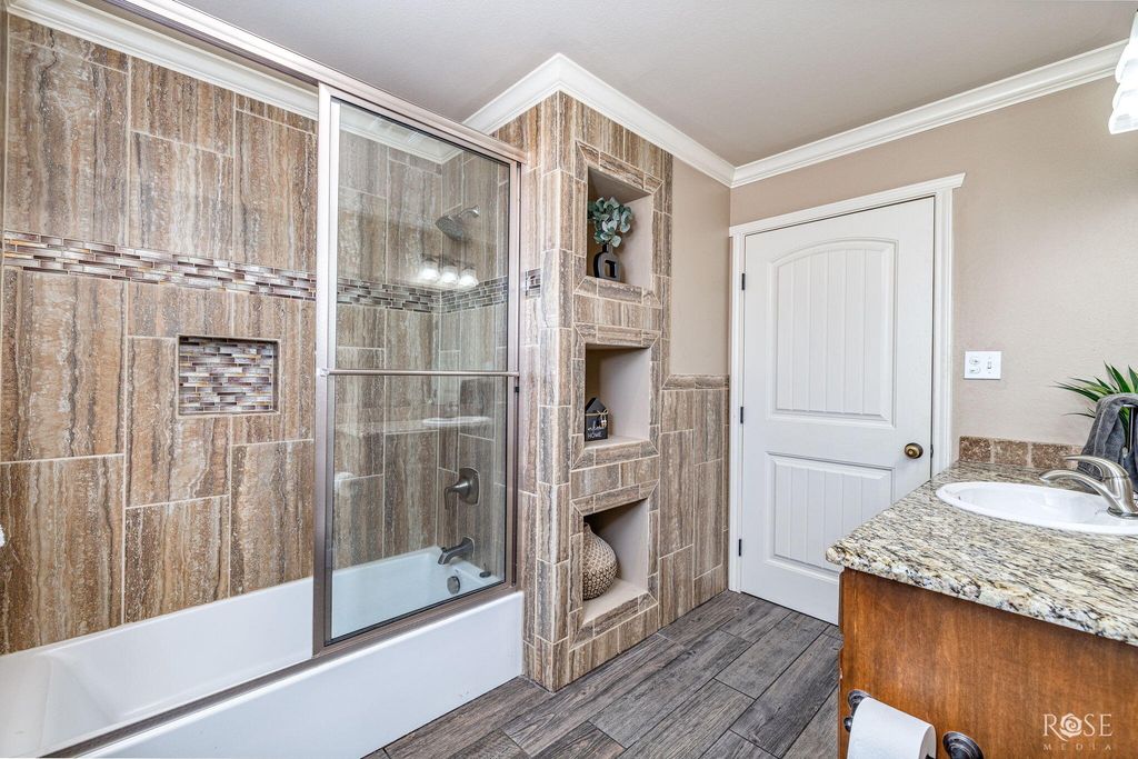 Image 18 of property listing at 5049 Windwood Drive, San Angelo, TX 76904