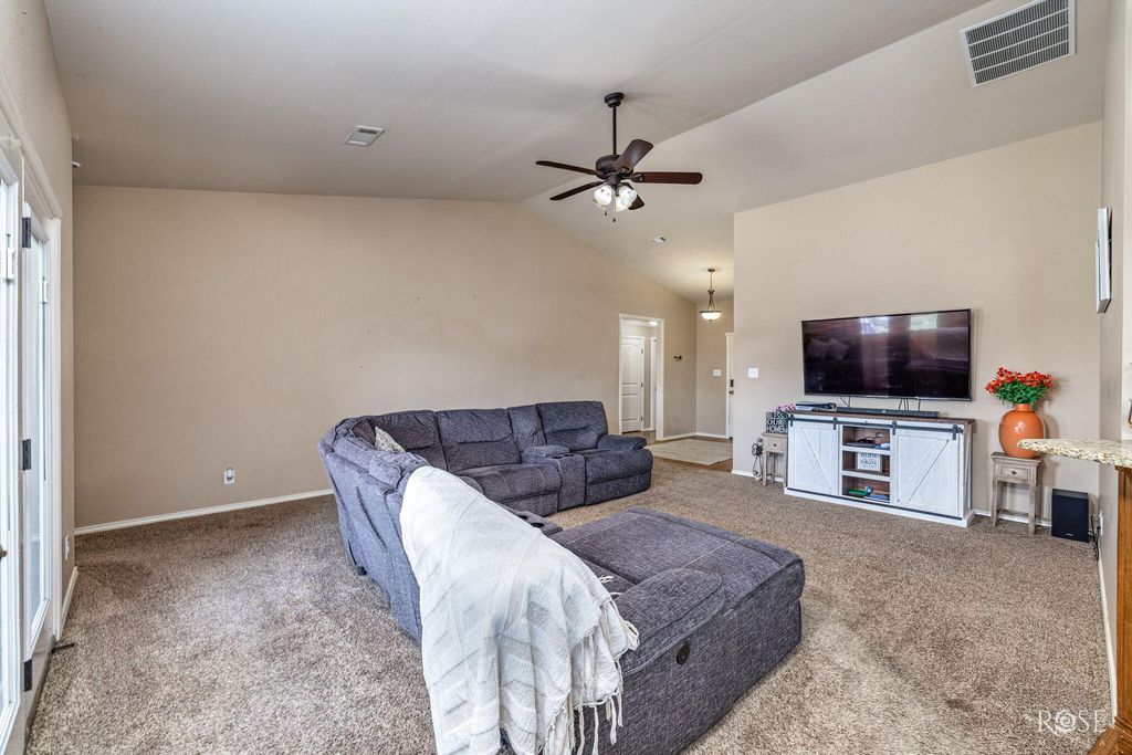 Image 7 of property listing at 5049 Windwood Drive, San Angelo, TX 76904
