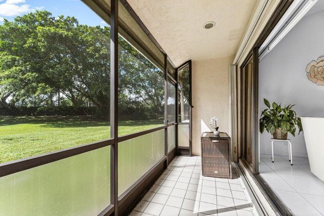 10 Via De Casas Sur 104, Boynton Beach, FL 33426
