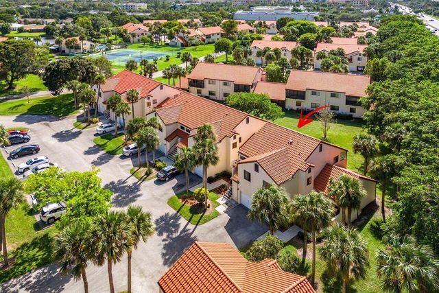 10 Via De Casas Sur 104, Boynton Beach, FL 33426