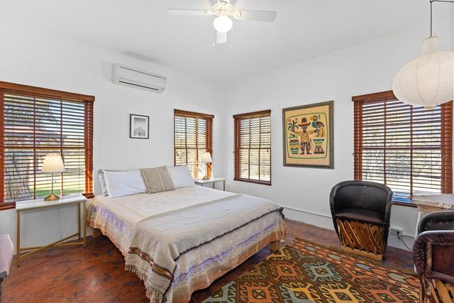 5322 N State Hwy 16, Bandera, TX 78003