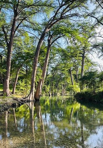 5322 N State Hwy 16, Bandera, TX 78003