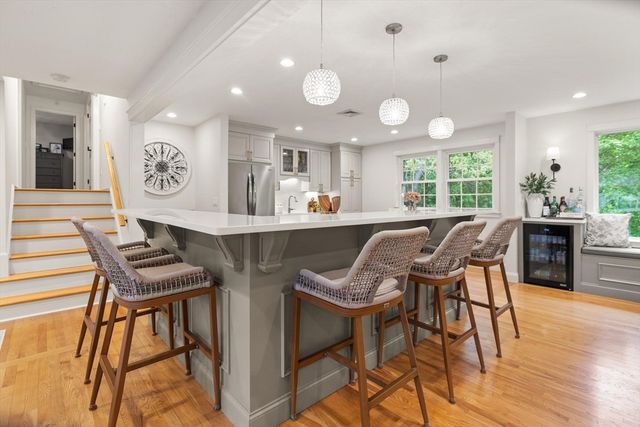 21 Buckingham Drive, Reading, MA 01867