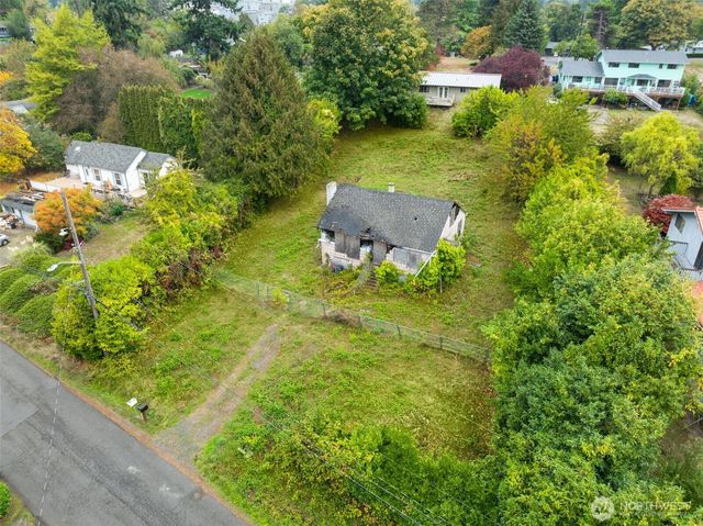 7652 S 135th Street, Seattle, WA 98178