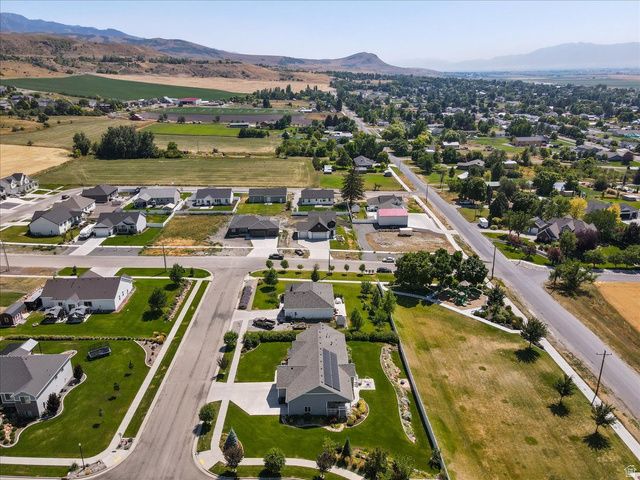 328 E 300 N, Richmond, UT 84333