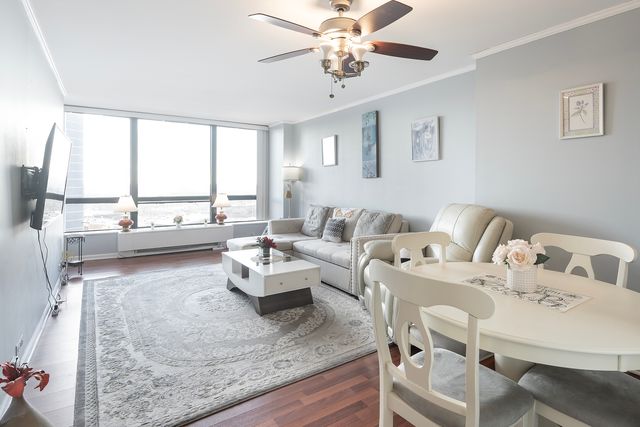 5415 N Sheridan Road 1015, Chicago, IL 60640