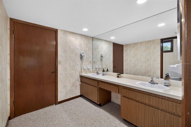 2111 MALLARD CIRCLE, Winter Park, FL 32789