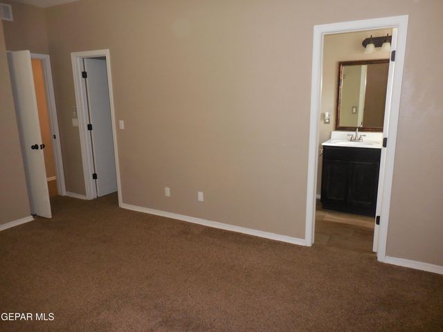 917 Jimson Weed Drive, Socorro, TX 79927