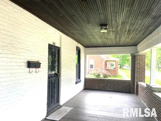 930 N 8TH Street, Springfield, IL 62702
