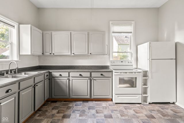 2301 Porter Street, Indianapolis, IN 46231