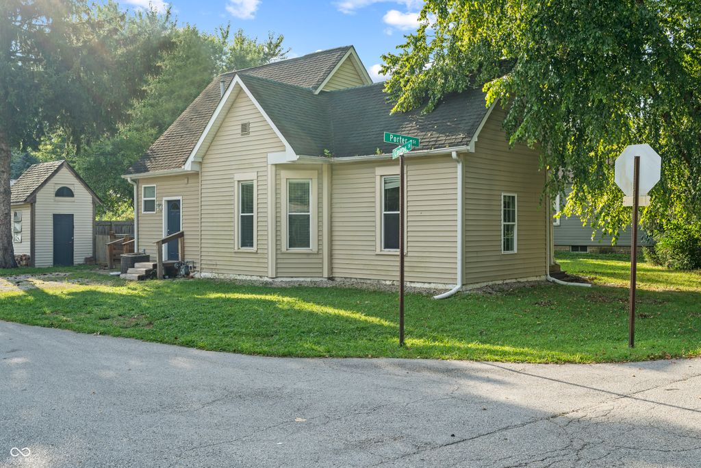 2301 Porter Street, Indianapolis, IN 46231