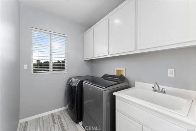 6031 Medinah St, Fontana, CA 92336