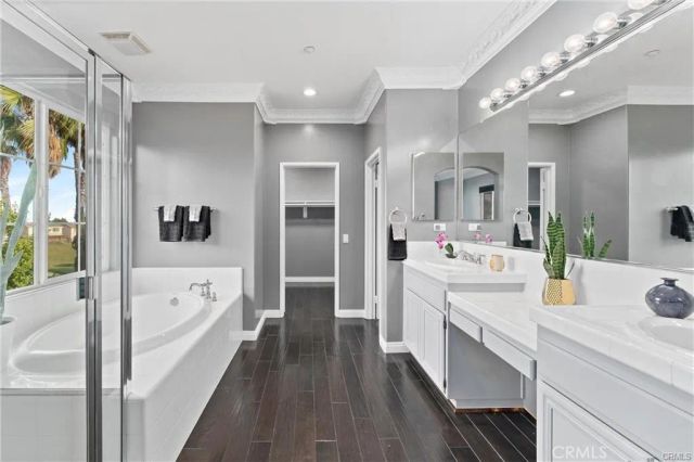 6031 Medinah St, Fontana, CA 92336