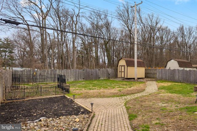 64 RUBY LN, Levittown, PA 19055