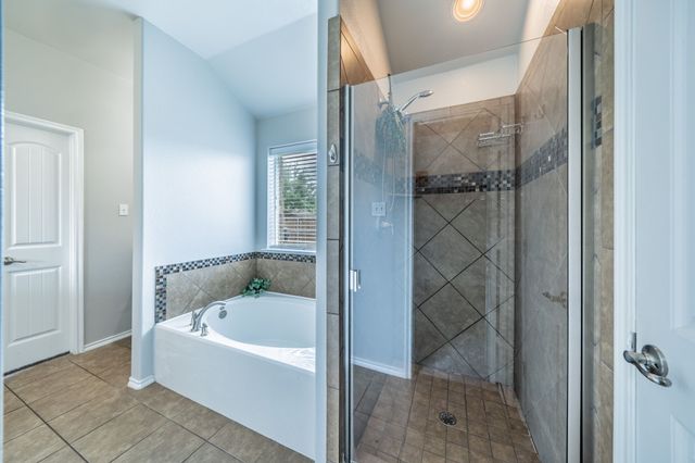 1050 Hidden Lakes Way, Rockwall, TX 75087