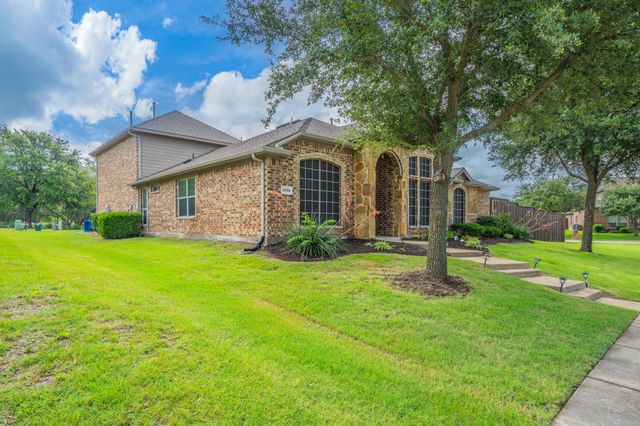 1050 Hidden Lakes Way, Rockwall, TX 75087