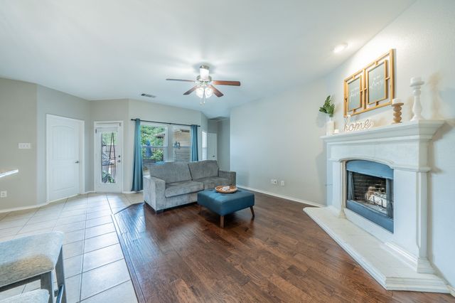 1050 Hidden Lakes Way, Rockwall, TX 75087
