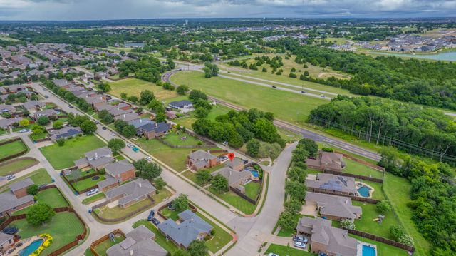 1050 Hidden Lakes Way, Rockwall, TX 75087