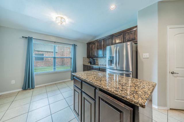 1050 Hidden Lakes Way, Rockwall, TX 75087