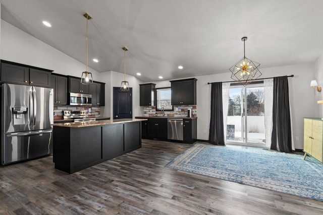 N9337 ROSELLA DRIVE, Appleton, WI 54915