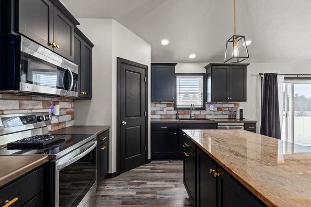 N9337 ROSELLA DRIVE, Appleton, WI 54915