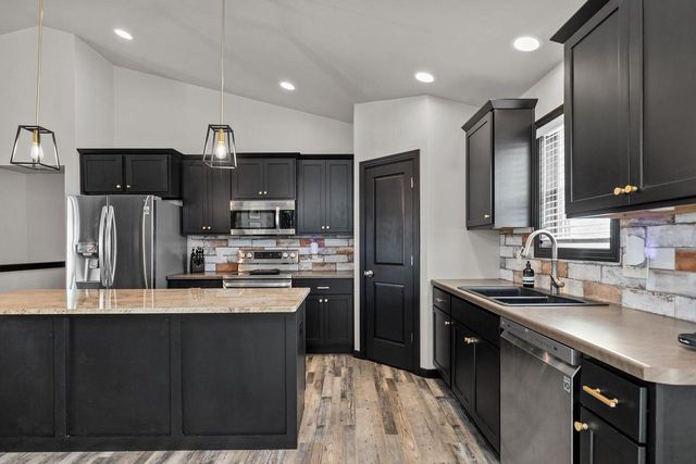 N9337 ROSELLA DRIVE, Appleton, WI 54915