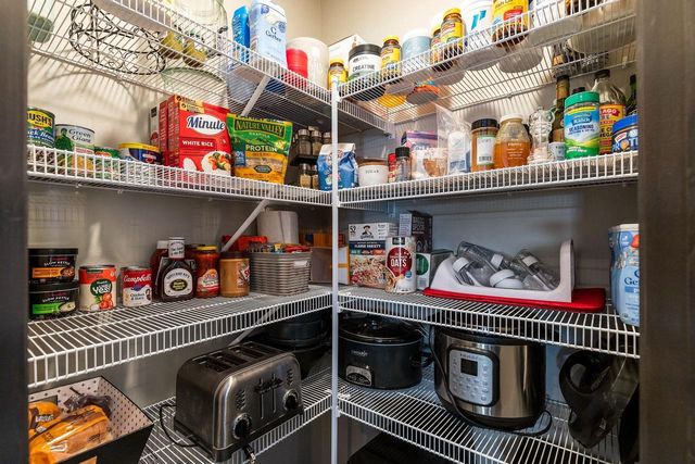 N9337 ROSELLA DRIVE, Appleton, WI 54915