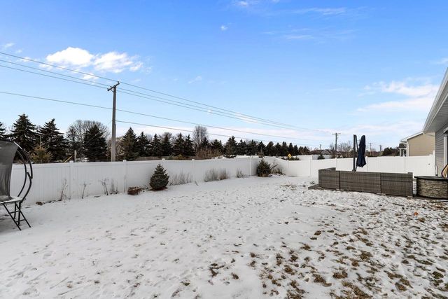 N9337 ROSELLA DRIVE, Appleton, WI 54915